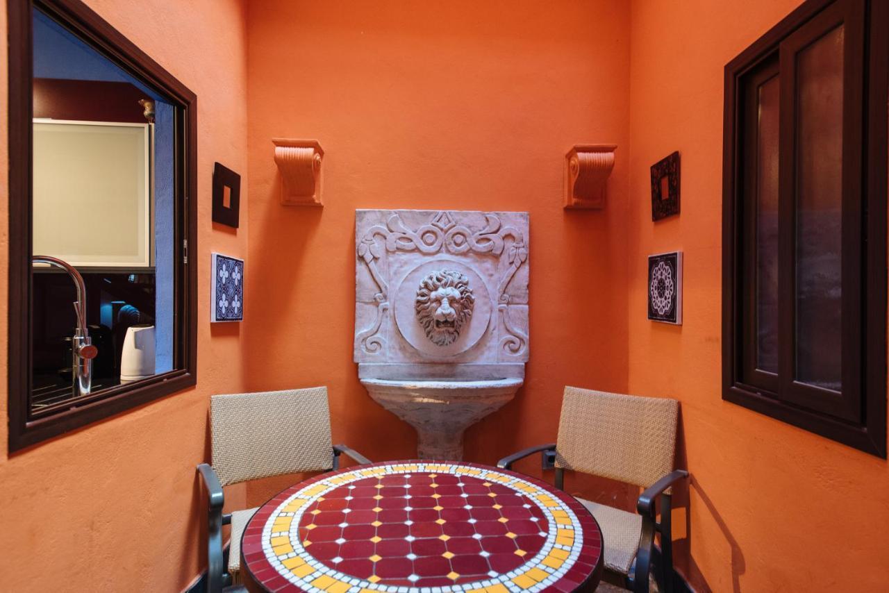 Divi Apartments Villa Reyes 2 セビリア エクステリア 写真